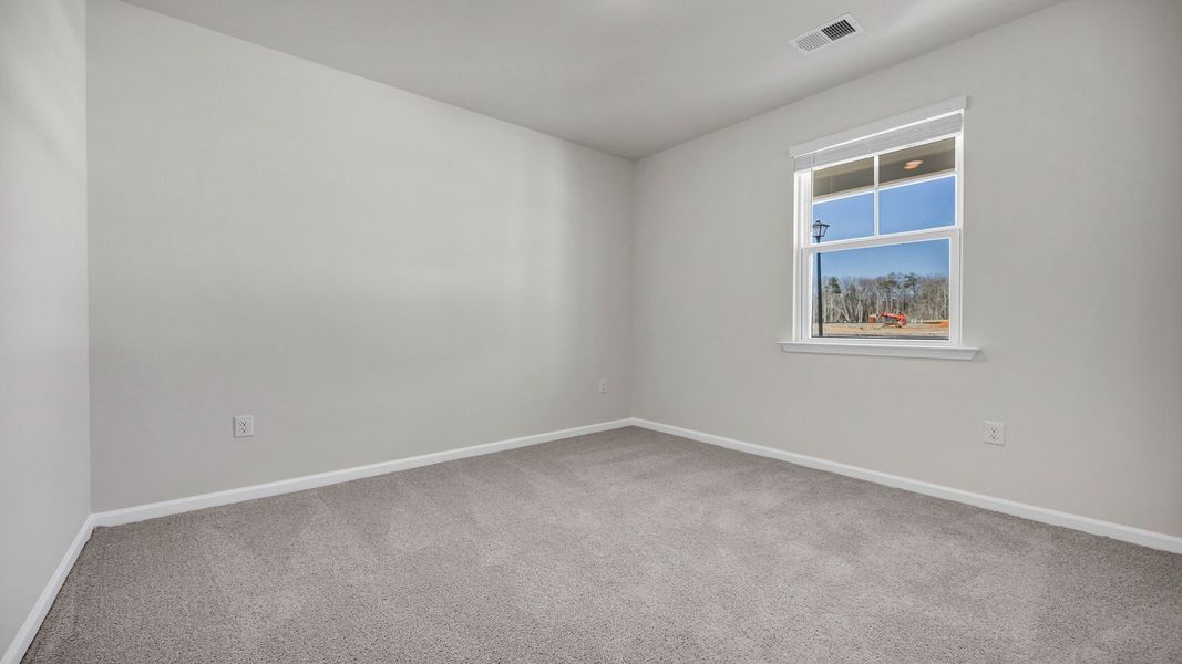 Spacious, unfurnished interior of a new home in Gates Village, Lugoff (Image 27).