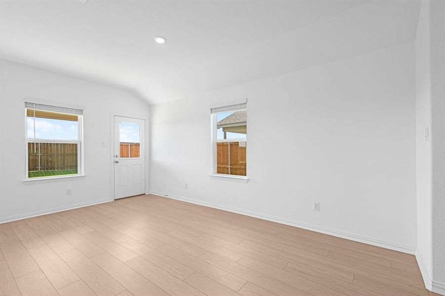 2146 Tule Way ~ Ready Now!