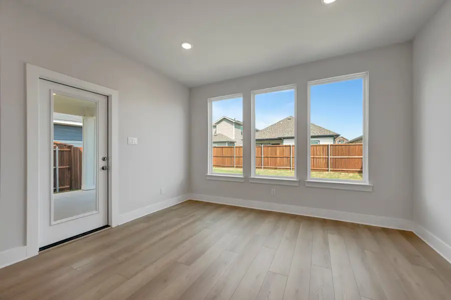 Spacious, unfurnished interior of a new home in The Meadows, Denton (Image 17).