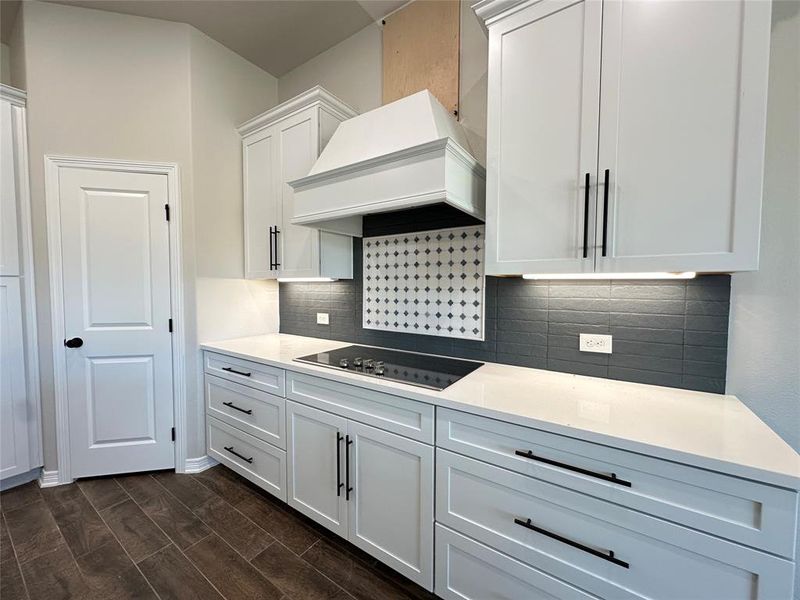 Furnished interior view inside a new home in , Lorena (Image 5).