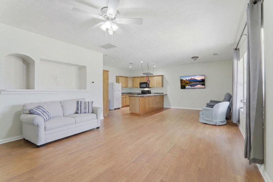 Furnished interior view inside a new home in , Senoia (Image 72).