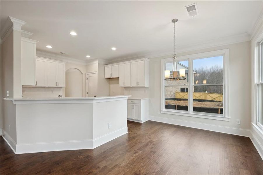 Spacious, unfurnished interior of a new home in , Sugar Hill (Image 10).