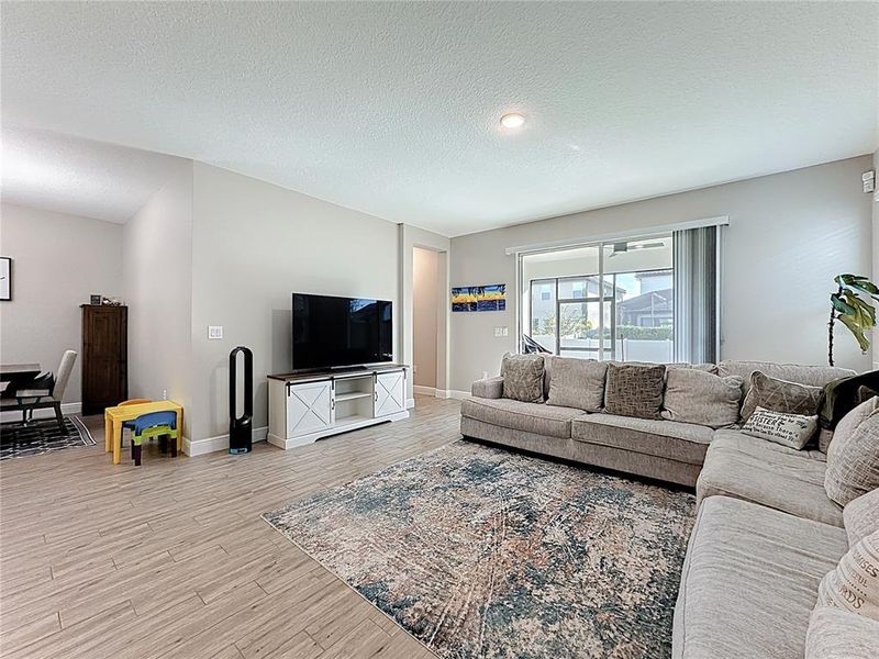 Furnished interior view inside a new home in , Orlando (Image 15).