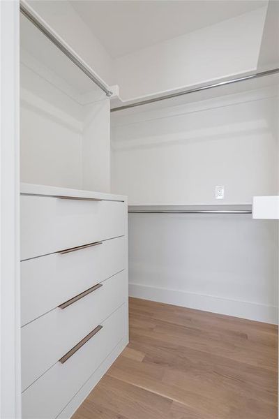 Spacious, unfurnished interior of a new home in , Dallas (Image 22).