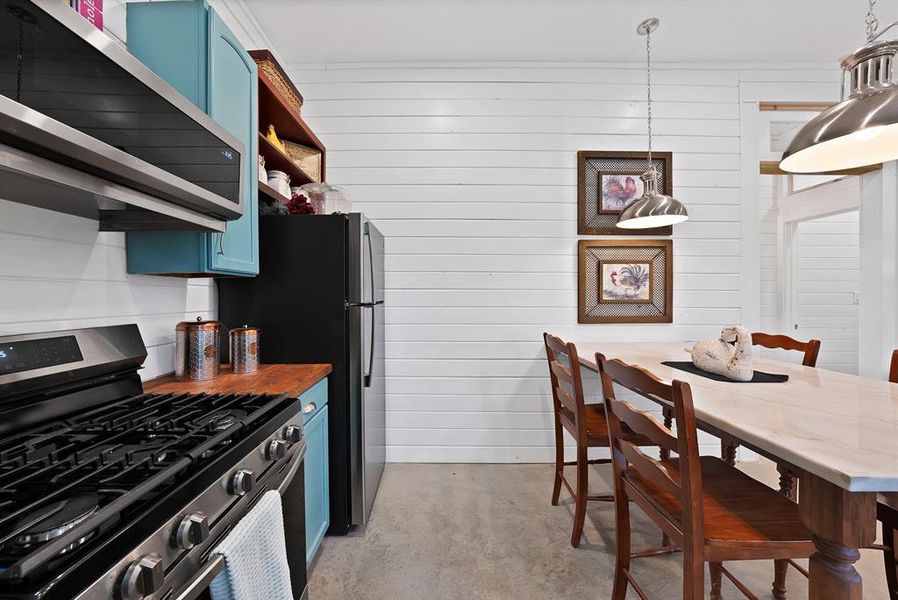Furnished interior view inside a new home in , Springtown (Image 13).