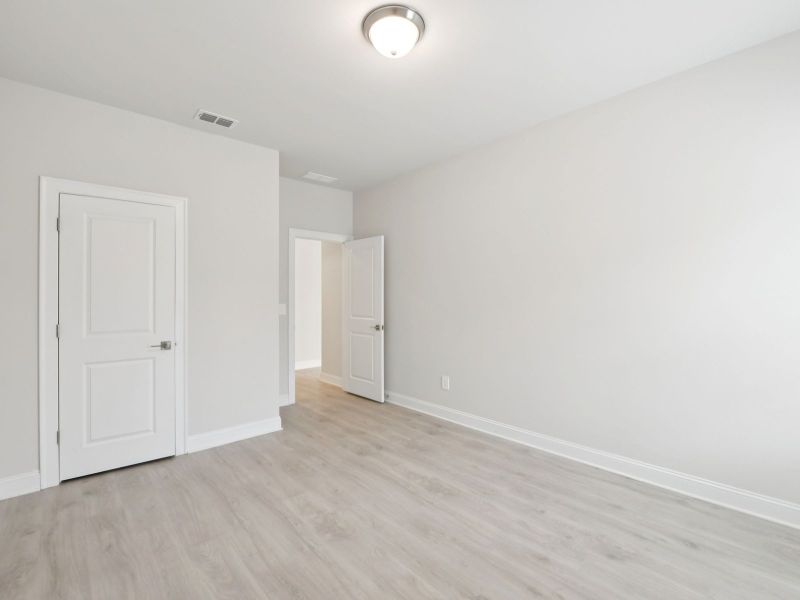 Spacious, unfurnished interior of a new home in River Pointe, Monroe (Image 20). Spacious, unfurnished interior of a new home in River Pointe, Monroe (Image 20).