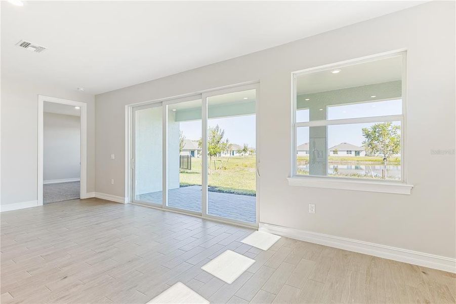 Spacious, unfurnished interior of a new home in Coral Lakes - Tradition & Express, Punta Gorda (Image 21).