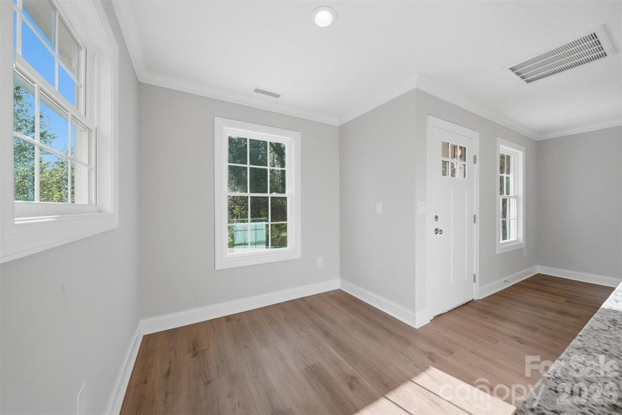 Spacious, unfurnished interior of a new home in , Hickory (Image 33).