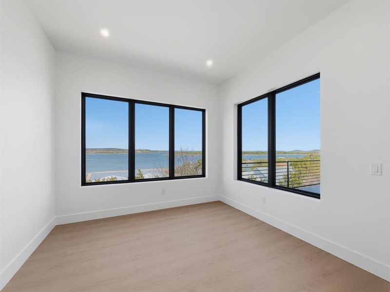 Spacious, unfurnished interior of a new home in , Graford (Image 19).