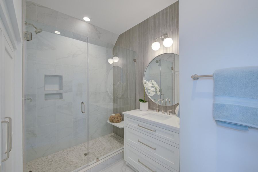 Furnished interior view inside a new home in Daniel Island Park, Charleston (Image 47).