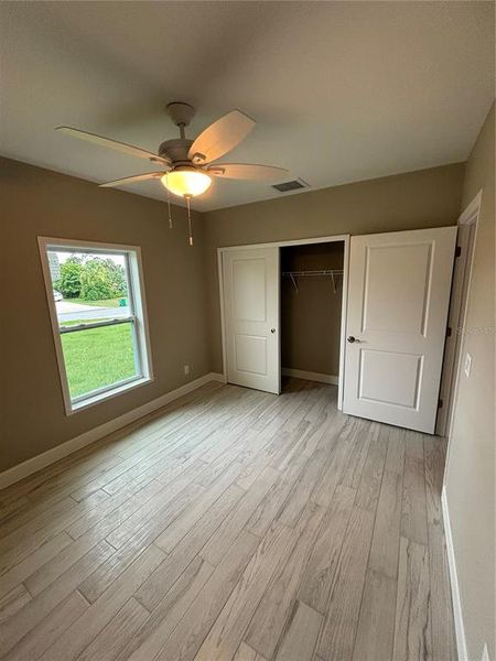 Spacious, unfurnished interior of a new home in , Port Charlotte (Image 30).