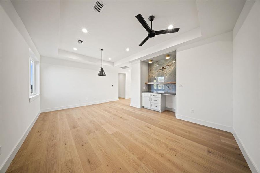 Spacious, unfurnished interior of a new home in , Argyle (Image 20).