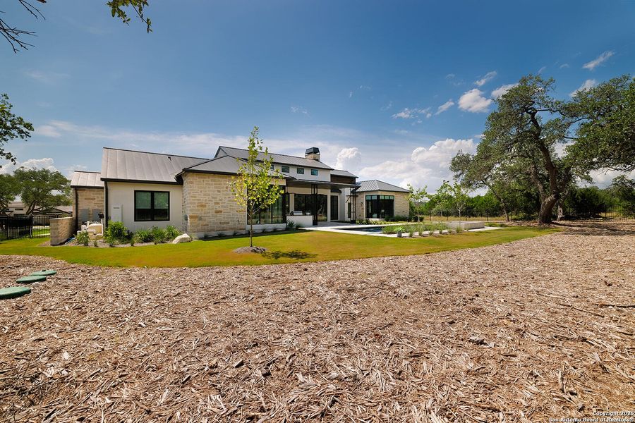 Image 40 of a home in .