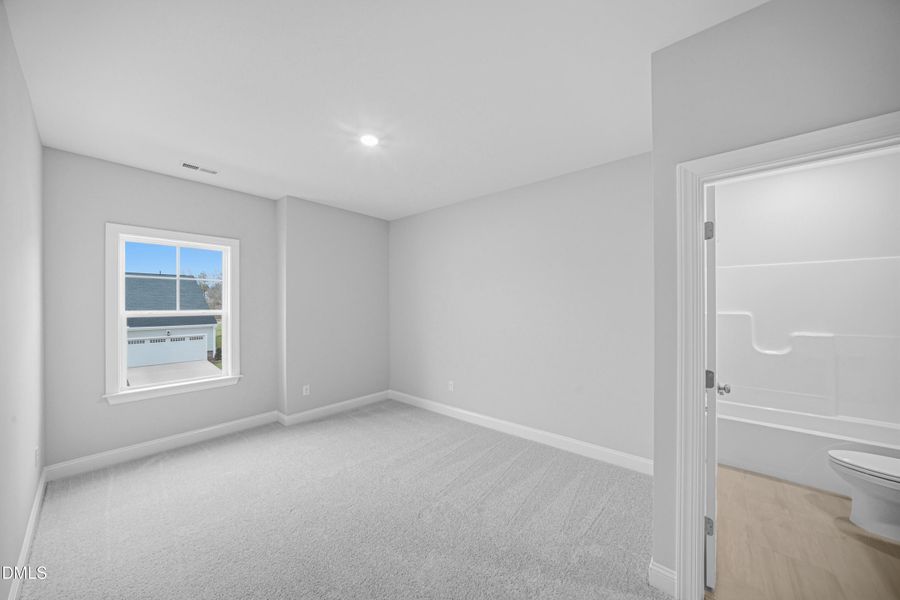 SUN_Everlee_Pic_TryonIII_QMI_217_Bed4_1o