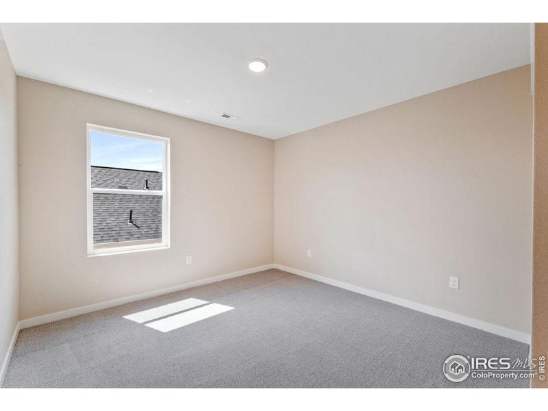 Spacious, unfurnished interior of a new home in , Fort Collins (Image 8).