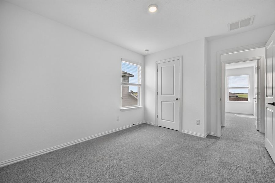 Spacious, unfurnished interior of a new home in River Ridge, Crandall (Image 21).