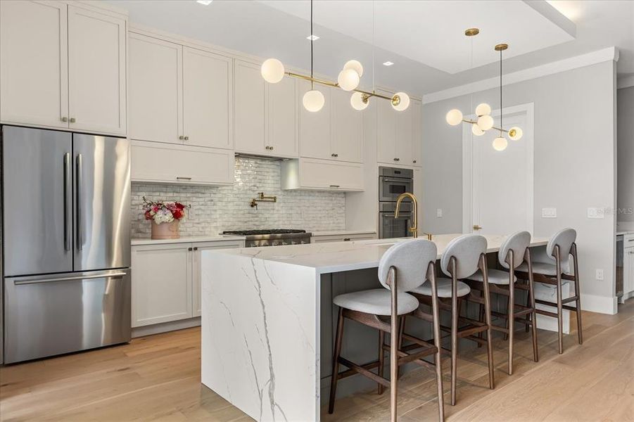 Furnished interior view inside a new home in , Orlando (Image 10).