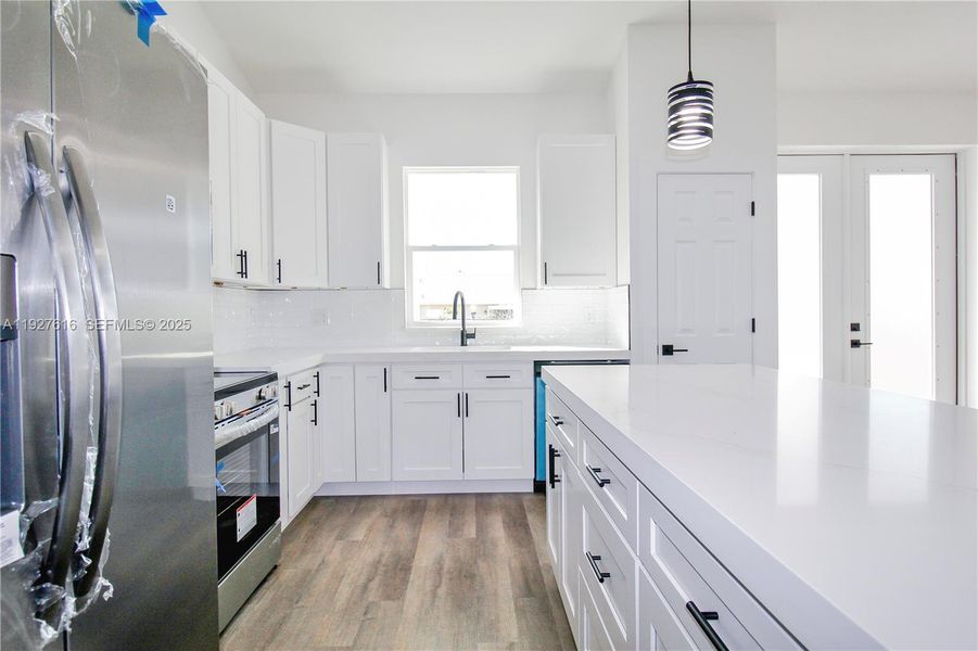 Furnished interior view inside a new home in , Avon Park (Image 6). Furnished interior view inside a new home in , Avon Park (Image 6).