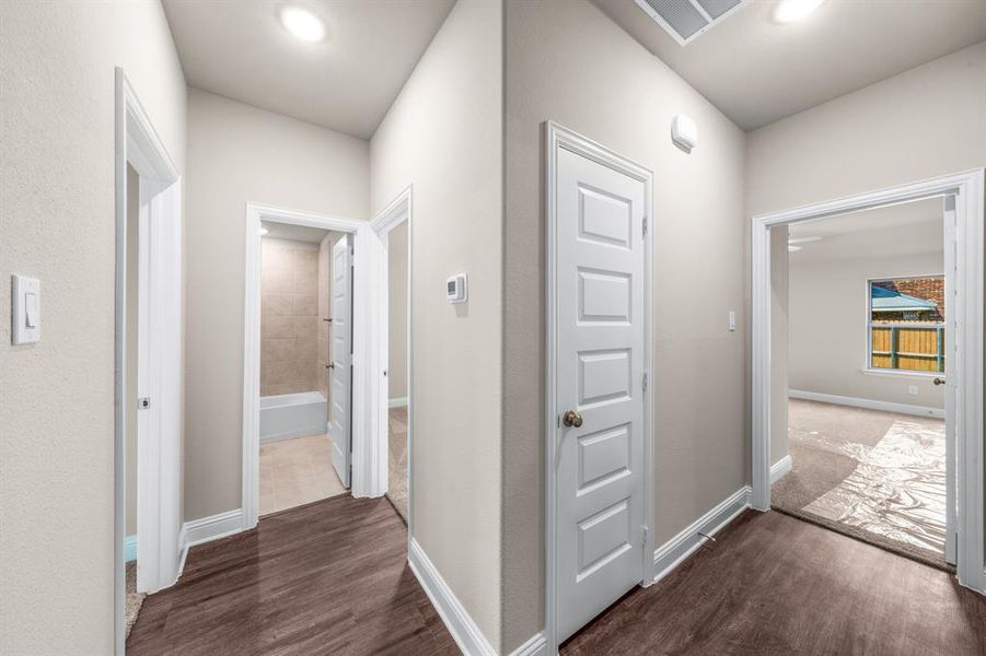 Spacious, unfurnished interior of a new home in Bridgepoint, Greenville (Image 28). Spacious, unfurnished interior of a new home in Bridgepoint, Greenville (Image 28).