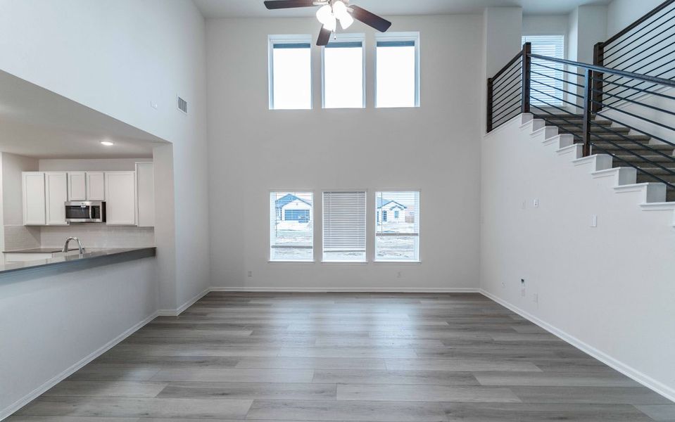 Spacious, unfurnished interior of a new home in Pebblebrook, Sherman (Image 8).
