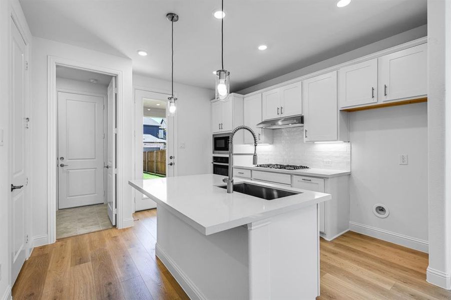 1133 Wheatgrass Mews ~ Ready Now 1133 Wheatgrass Mews ~ Ready Now