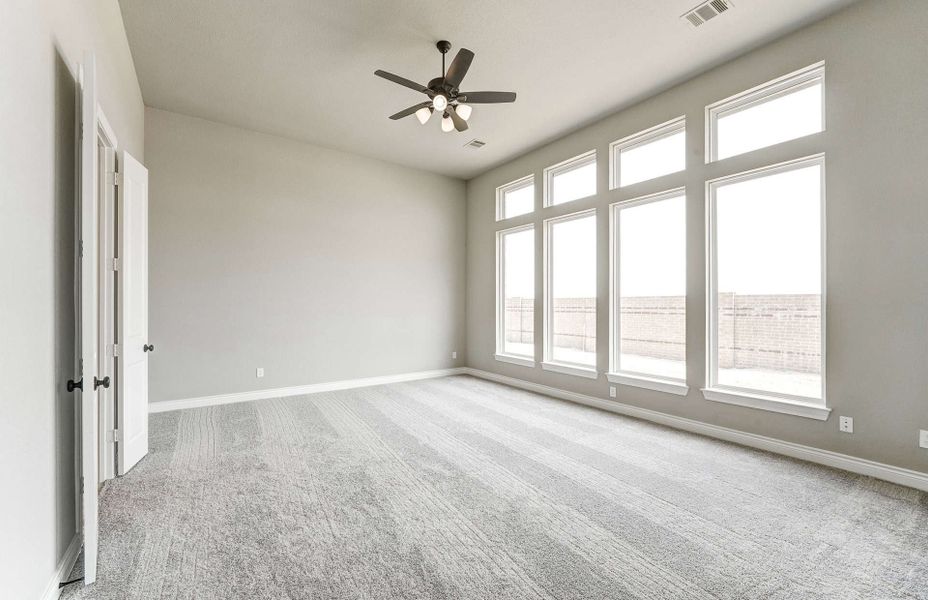 Representative unfurnished interior of a home built from the 2870 by Ravenna Homes in The Woodlands Hills 65′, Willis (Image 28). Representative unfurnished interior of a home built from the 2870 by Ravenna Homes in The Woodlands Hills 65′, Willis (Image 28).
