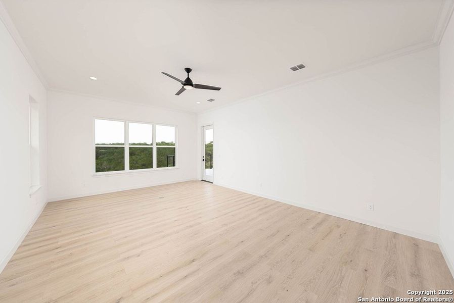 Spacious, unfurnished interior of a new home in , Kerrville (Image 17). Spacious, unfurnished interior of a new home in , Kerrville (Image 17).