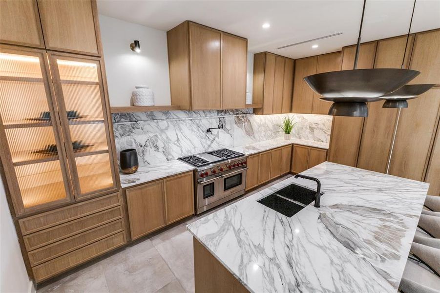 Furnished interior view inside a new home in , Dallas (Image 25). Furnished interior view inside a new home in , Dallas (Image 25).