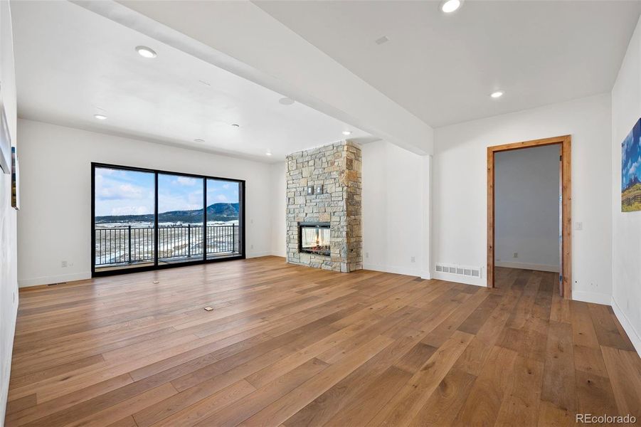 Spacious, unfurnished interior of a new home in , Sedalia (Image 13).