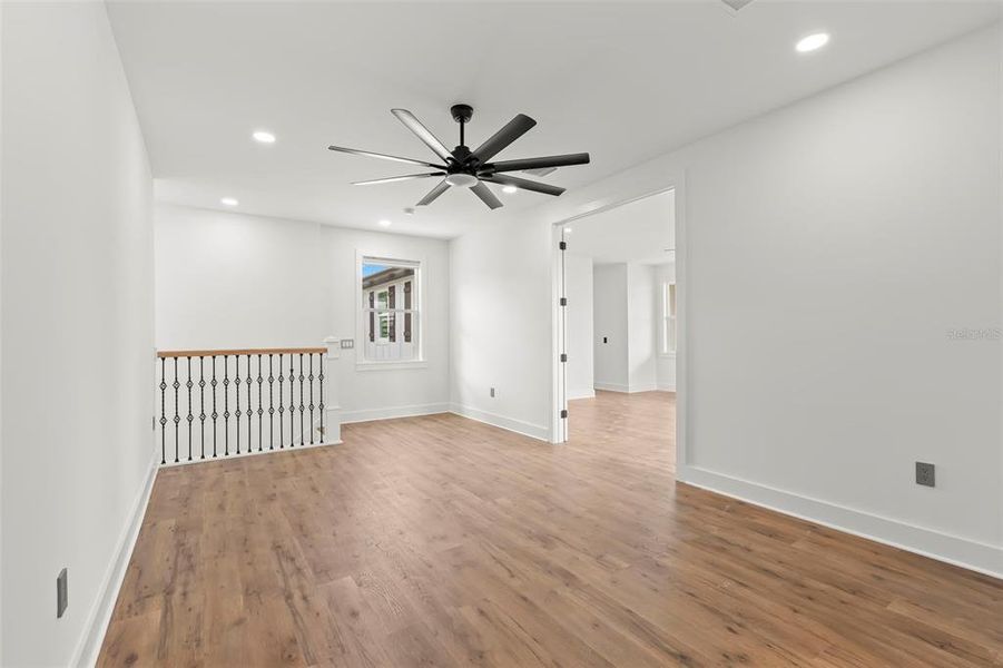 Spacious, unfurnished interior of a new home in , Safety Harbor (Image 53).