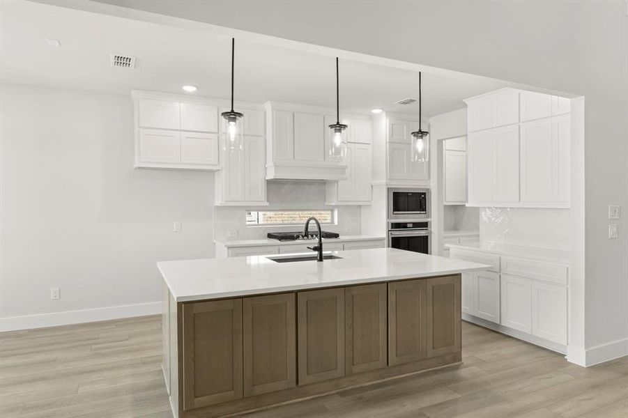 11. 2040 Valencia - Kitchen (2)