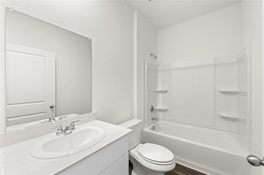 05. 14149 Emeric - 2ND Bath 05. 14149 Emeric - 2ND Bath