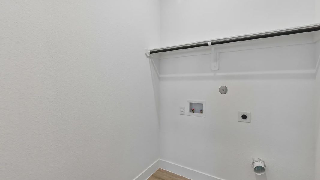 Spacious, unfurnished interior of a new home in Artavia, Conroe (Image 40).