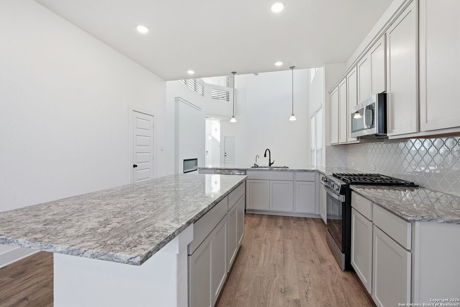 Furnished interior view inside a new home in Stillwater Ranch, San Antonio (Image 7). Furnished interior view inside a new home in Stillwater Ranch, San Antonio (Image 7).