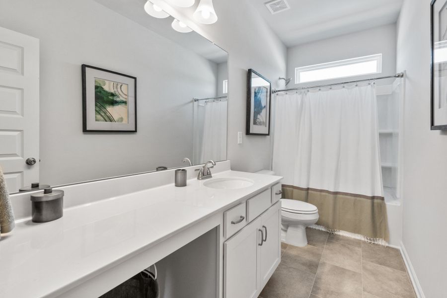 *This is a marketing photo. Colors/options may be different.*