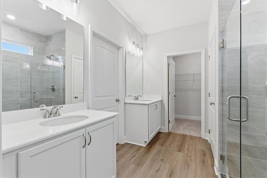 Furnished interior view inside a new home in , Dallas (Image 6).