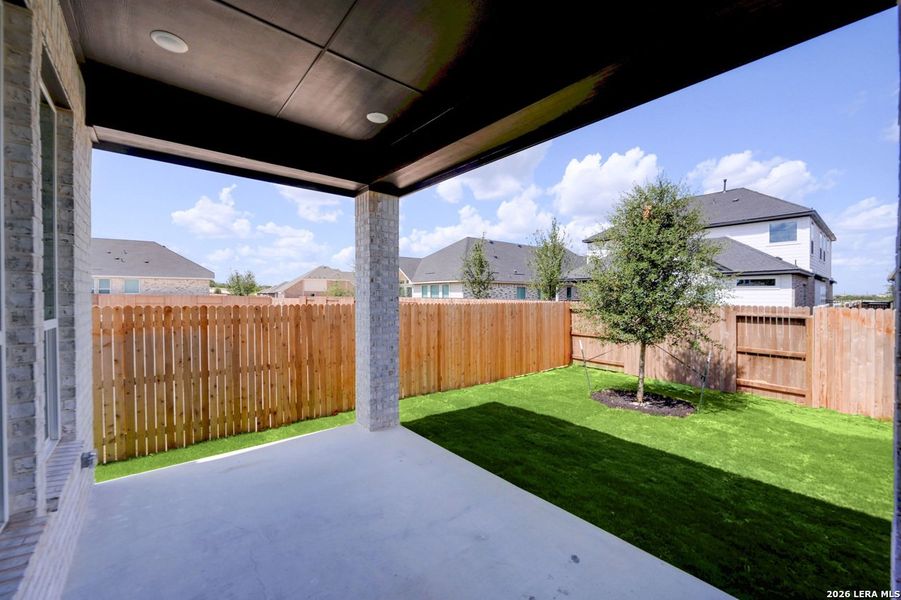 Exterior details and patio area of a home in Prominence, San Antonio (Image 3).