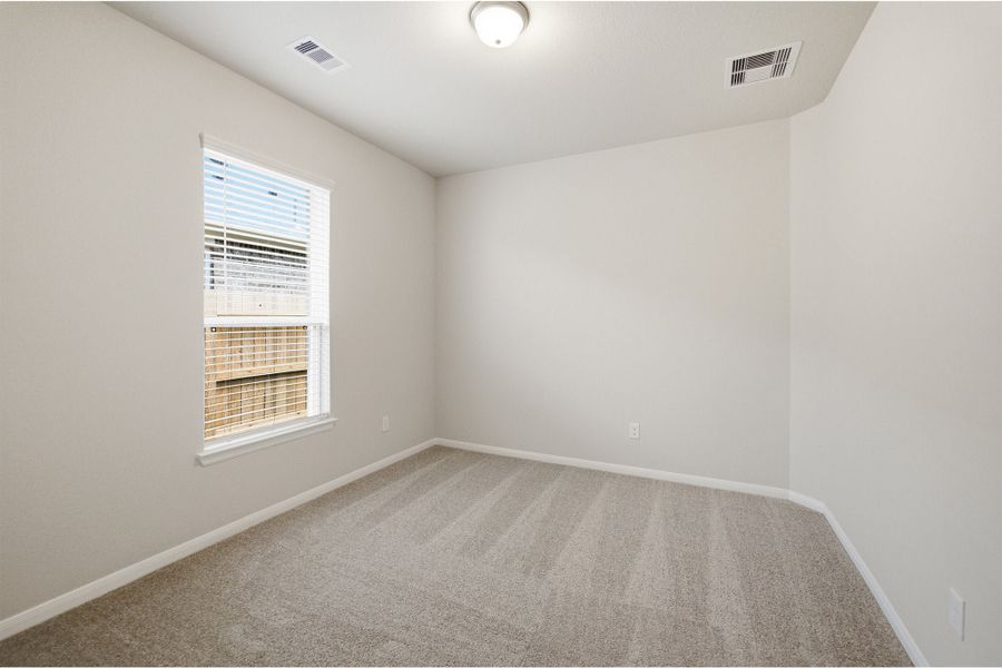 Spacious, unfurnished interior of a new home in Creekhaven, Arcola (Image 24).