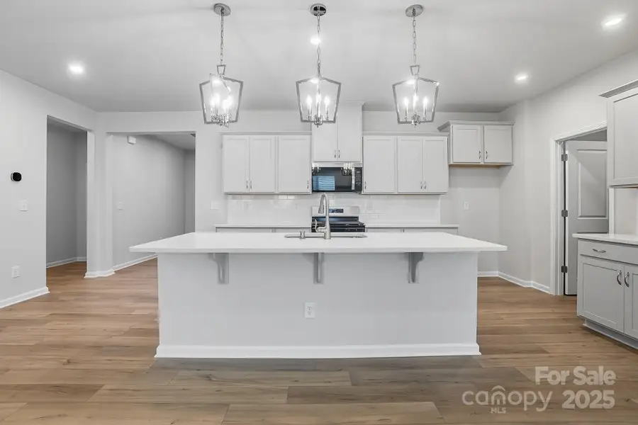 Island with Pendent lights