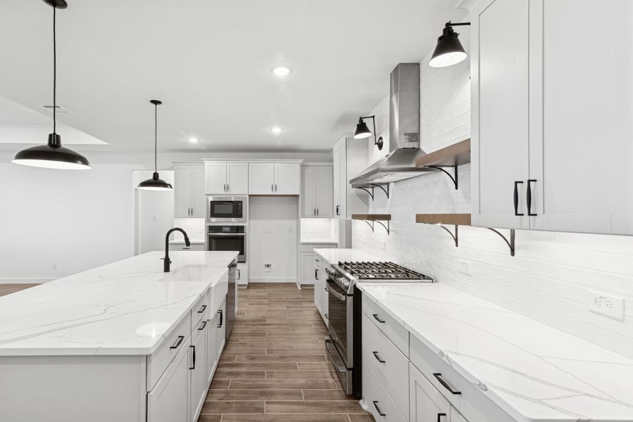 Chef-worthy kitchen (*Photo not of actual home and used for illustration purposes only.)