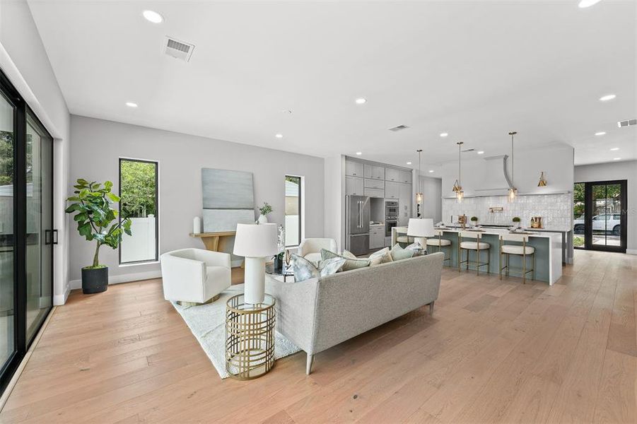 Furnished interior view inside a new home in , Orlando (Image 17).