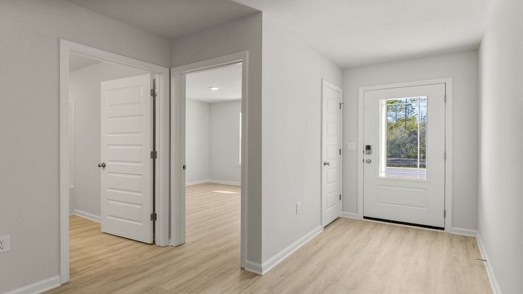 Spacious, unfurnished interior of a new home in Palmetto Bluff, Port Saint Joe (Image 15). Spacious, unfurnished interior of a new home in Palmetto Bluff, Port Saint Joe (Image 15).