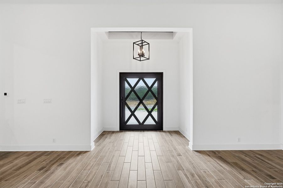 Spacious, unfurnished interior of a new home in Caliza Reserve, Boerne (Image 24). Spacious, unfurnished interior of a new home in Caliza Reserve, Boerne (Image 24).