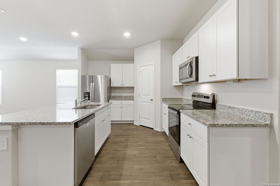 Furnished interior view inside a new home in Arroyo Ranch, Seguin (Image 9).