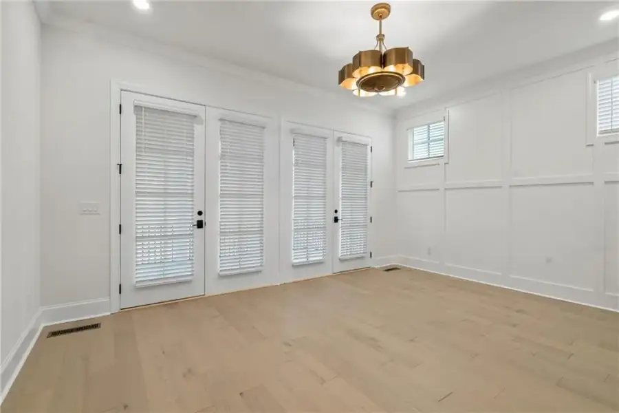Spacious, unfurnished interior of a new home in Waterside Single Family, Peachtree Corners (Image 28). Spacious, unfurnished interior of a new home in Waterside Single Family, Peachtree Corners (Image 28).