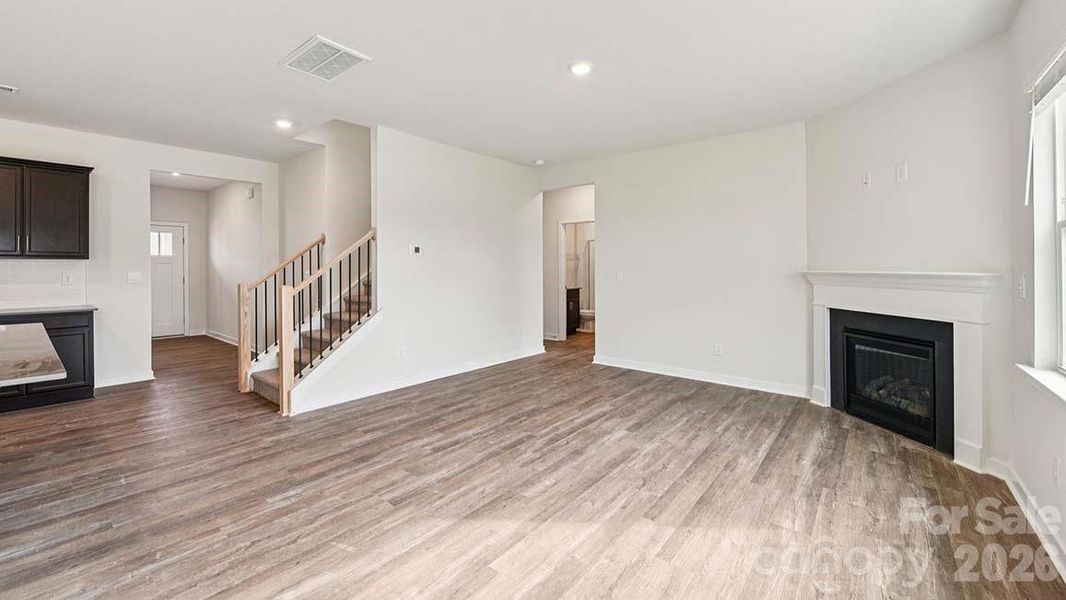 Spacious, unfurnished interior of a new home in Sonoma Hills, Charlotte (Image 16).