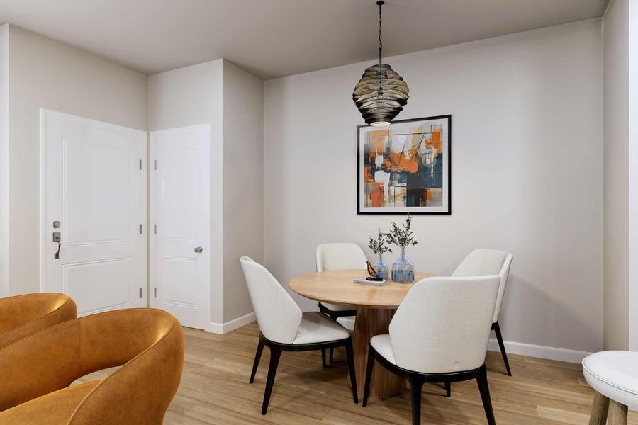 The Mistflower - Dining