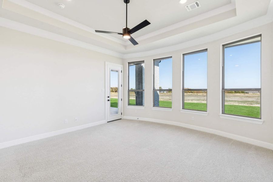 Spacious, unfurnished interior of a new home in Lakeway Estates, Waxahachie (Image 20). Spacious, unfurnished interior of a new home in Lakeway Estates, Waxahachie (Image 20).