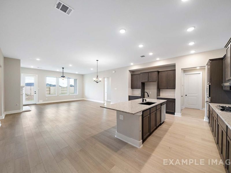 Representative furnished interior of a home built from the The Elizabeth A by Davidson Homes LLC in Lago Mar, Texas City (Image 10).