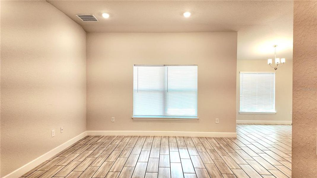 Spacious, unfurnished interior of a new home in Pine Bluff, Spring Hill (Image 16).